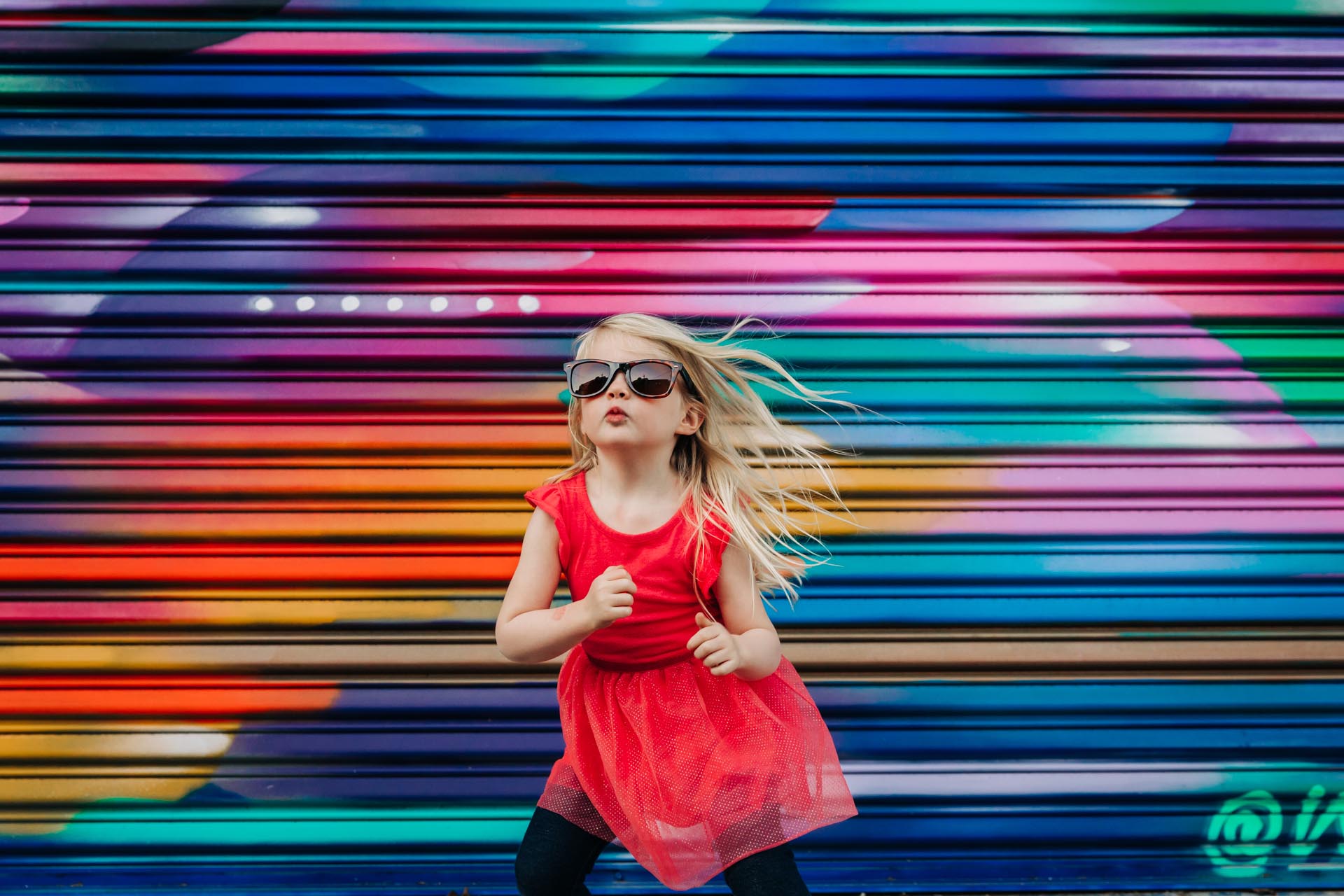 024-FASHION_PIETRAS_S_01 Best photographer award winner photo of girl in red dress and sunglasses