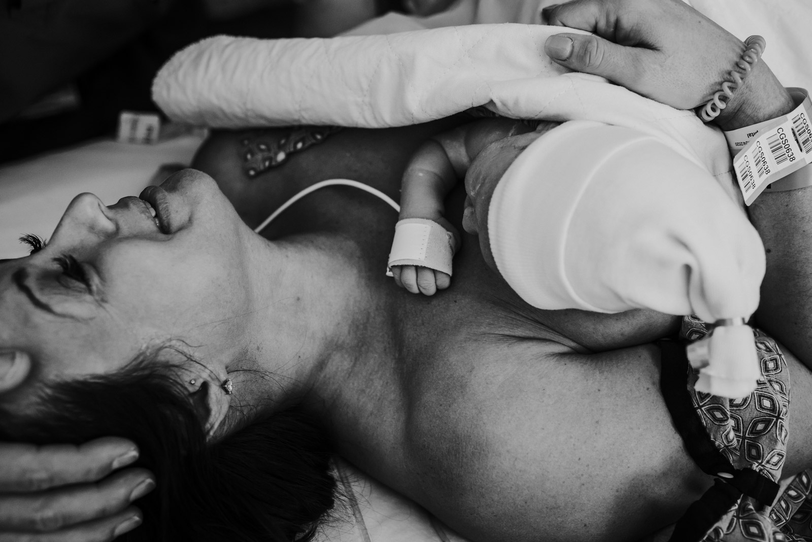 Birth-Photography-Jessica-Miles-14 Photo of mother after giving birth