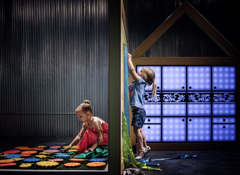 How to photograph challenging lighting situations