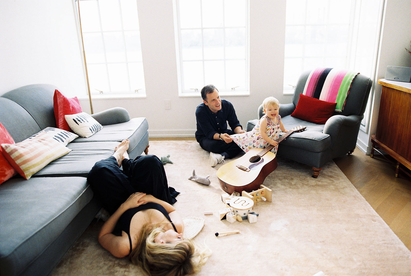A lifestyle family photo of dream photography clients relaxing