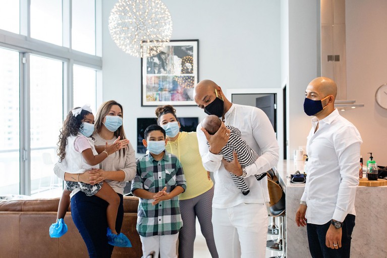 Covid safe photo sessions at home - family in masks