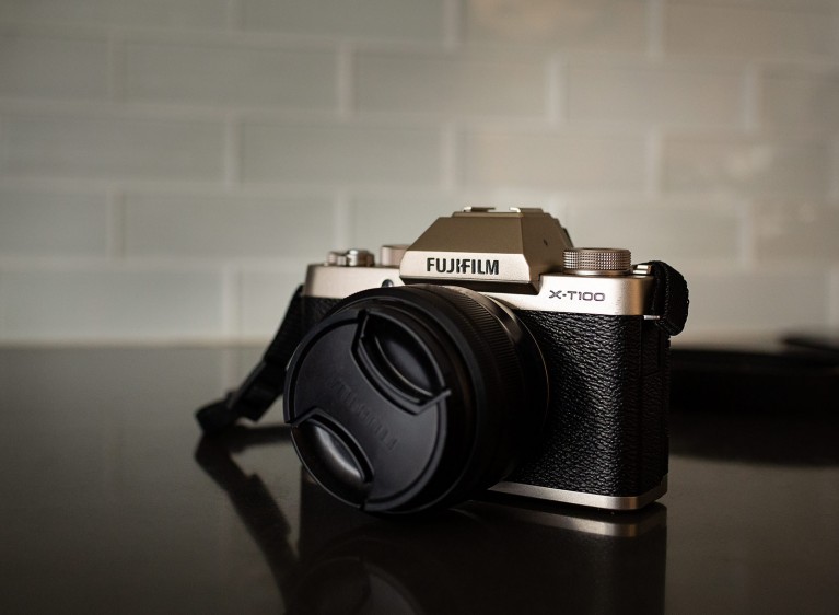 Pro review of the FUJIFILM X-T100 mirrorless camera