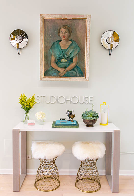 Jennifer-Lawrence-Photography-Studio-12 Modern photography studio walkthrough