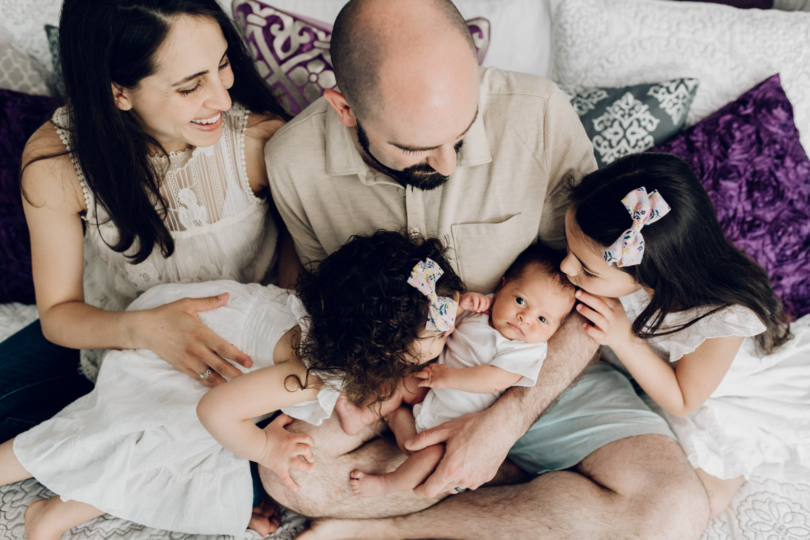 lifestyle-newborn-photography-session-laura-barr-16 Rock your lifestyle newborn photography sessions with these 10 tips.