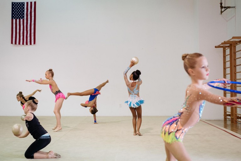 Dancers in a micro-composed image