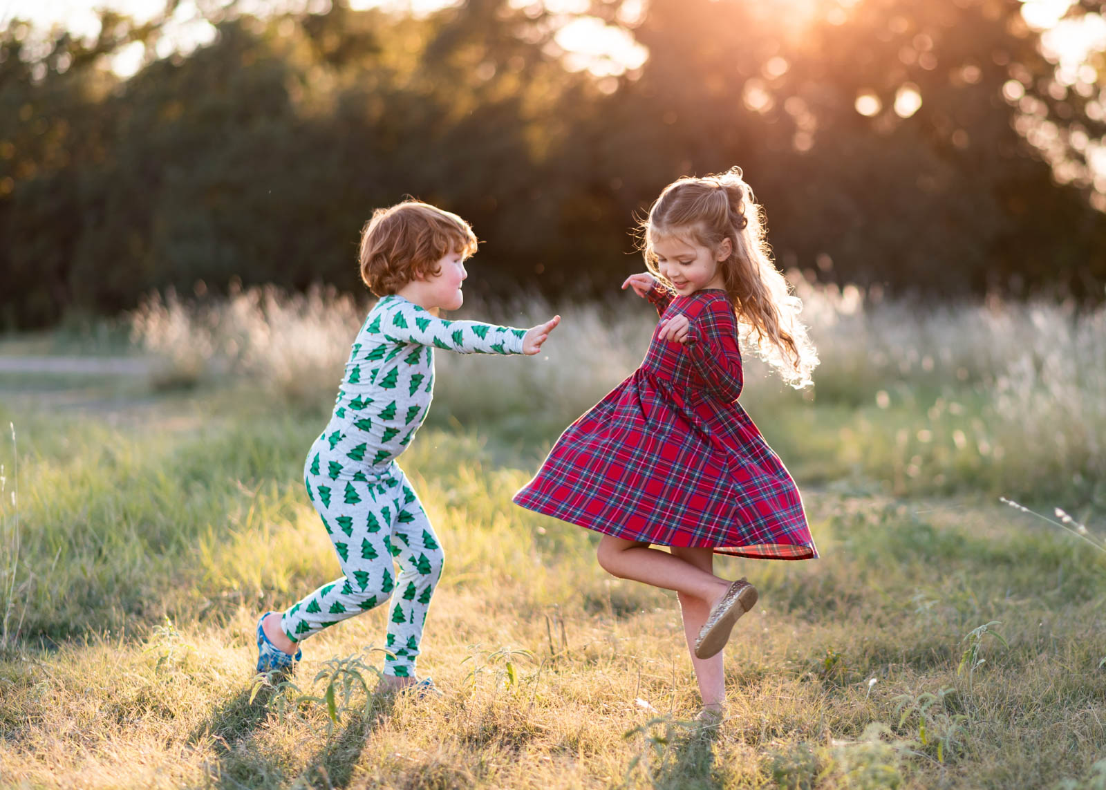 Play-Melissa-Miller-1 Two young kids playing during family photo session