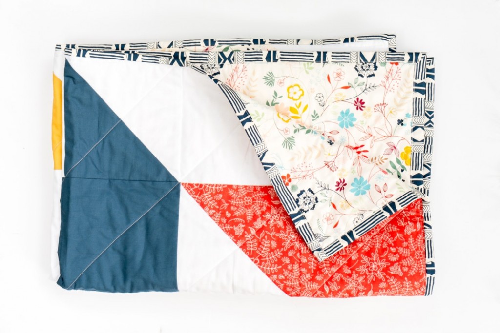 Our Favorite quilts for outdoor family photo sessions