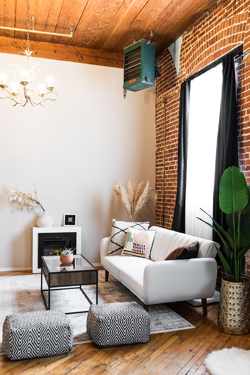 Tanille-Williamson-sofa Newborn studio sofa